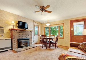 Dog-friendly cabin w/private deck, shared tennis court & dock on Voyageur Lake!