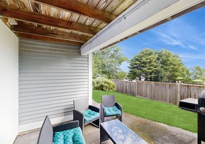 Dog-Friendly Townhouse w/Bay Views, Fast WiFi, and Partial A/C