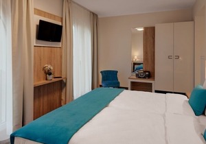 Doppelzimmer Komfort Plus mit WC und Dusche