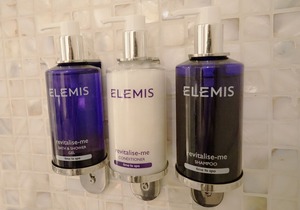 Dorsett Suite with queen bed - Free Wifi+Pool+Gym