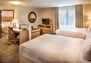 DoubleTree by Hilton Hotel Bend 1 King/2 Queen Beds Family Suite