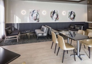 DoubleTree by Hilton Boston Logan Airport Chelsea