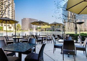 DoubleTree by Hilton Orange County Airport