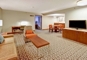 DoubleTree Suites by Hilton Seattle Airport/Southcenter