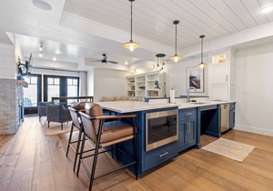 Downtown, Luxury Unit! Water View, Walking Distance to all of Sister Bay!