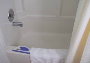 Downtown Rehoboth Beach 3 Bedroom Cottage w/ Parking/Porch
