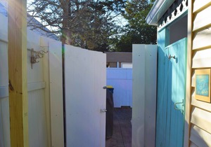Downtown Rehoboth Beach 3 Bedroom Cottage w/ Parking/Porch