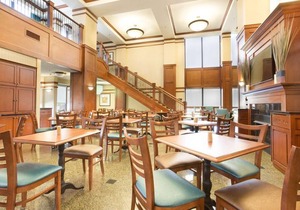 Drury Inn & Suites Birmingham Lakeshore Drive