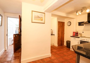DUCK COTTAGE, family friendly, with a garden in Snettisham