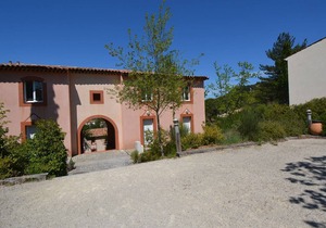 Duplex for 6 with Private Terrace in Grospierres