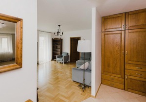 Easy Living Elegant Tamka Chopin Museum Apartment