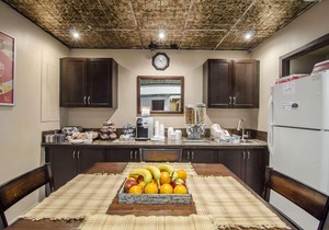 Econo Lodge Lloydminster