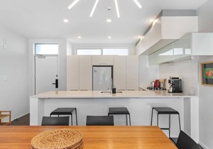 Edgar Rise, 500m from Queenstown CBD
