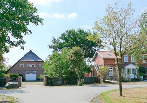 Elbe valley meadows, comfortable holiday home with 2 separate apartments with 100 m² each