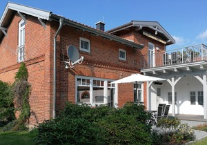 Elbtalauen, comfortable 4* vacation home with 2 separate apartments of 100 m² each