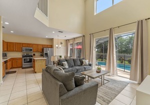 Elegant 6 bedroom home in the Solana Resort