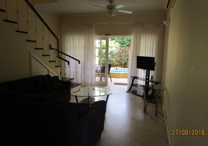 Elegant Beach Townhouse, private pool, 2 bedrooms