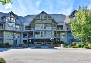 Elegant Ski In Ski Out Condo by Harmony Whistler