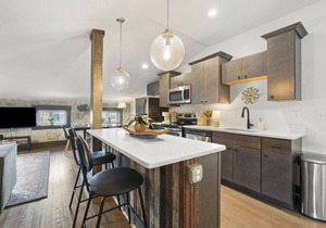 Elm 7 · The Loft OTR | The Cable House