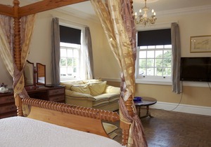 Elme Hall Hotel