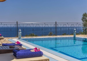 Emerald Classic Villa