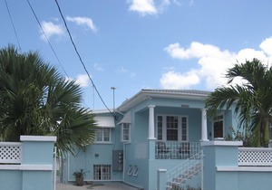 Enjoy A Peaceful Vacation Steps away from a Pristine Beach On The West Coast