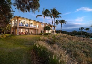 Enjoy Sunset and Ocean Views from this Kumulani 2 Bedroom!
