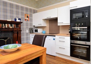 Enmore Beach House, waterfront, spectacular views, pet friendly
