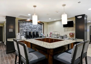 Equipped Suite | Free Breakfast, Business Center