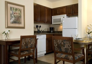 Equipped Suite Near the Savannah Airport | Seasonal Pool Access