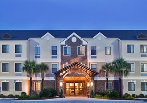 Equipped Suite Near the Savannah Airport | Seasonal Pool Access