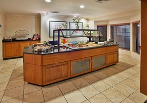 Equipped Suite Near the Savannah Airport | Seasonal Pool Access