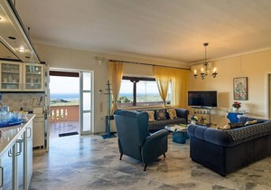 Escape to Paradise - Chania's Seaside Getaway