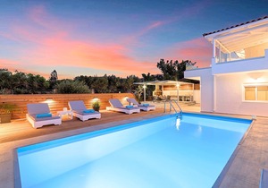Etoile Villa Heated Pool