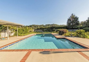 Exclusive Hope Ranch with Private Ocean Beach Access w/Pool