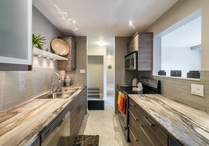 Executive 2BDR 1Bath In-Suite Laundry