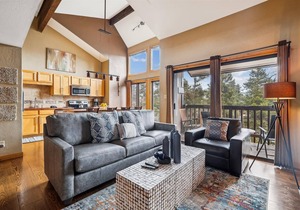 Experience 4 O'Clock Lodge A16 condo in Breckenridge with mountain views and hot tub access!