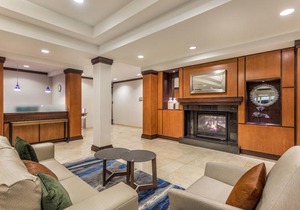 Fairfield Inn and Suites by Marriott Madison East