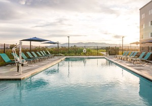 Fairfield Inn & Suites - King Suite