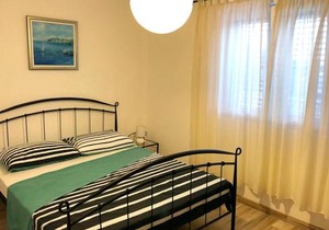 Family-friendly apartments with swimming pool Rogac, Solta - 5183
