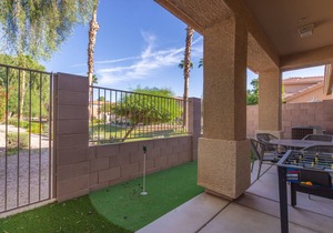 Family-Friendly Luxury Getaway ~ Sleeps 12, Near Golf, Lakes & Festivals