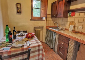 Farmhouse in Proceno with Pool and Hill Views