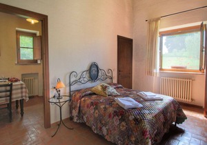 Farmhouse in Proceno with Pool and Hill Views