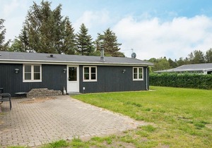 Fascinating Holiday Home in Farvang with Terrace