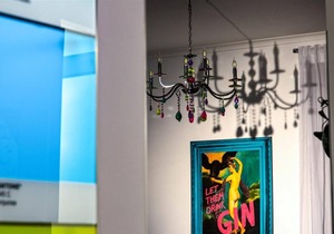 Ferdinando Arthouse - Oversized Modern Apartment