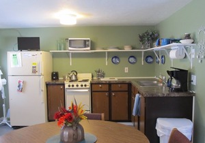 Finley's Riverside Cabins | Cabin #D