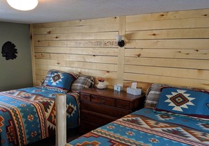 Finley's Riverside Cabins | Cabin #D