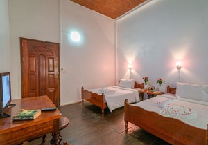 Five Rose Siem Reap Hostel