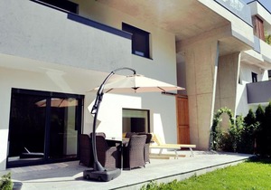 Flamind Holiday Apartments mit Garten und Grill