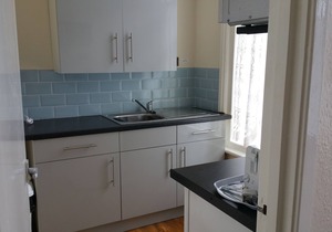 Flat - Sleeps 2 & On Street Parking